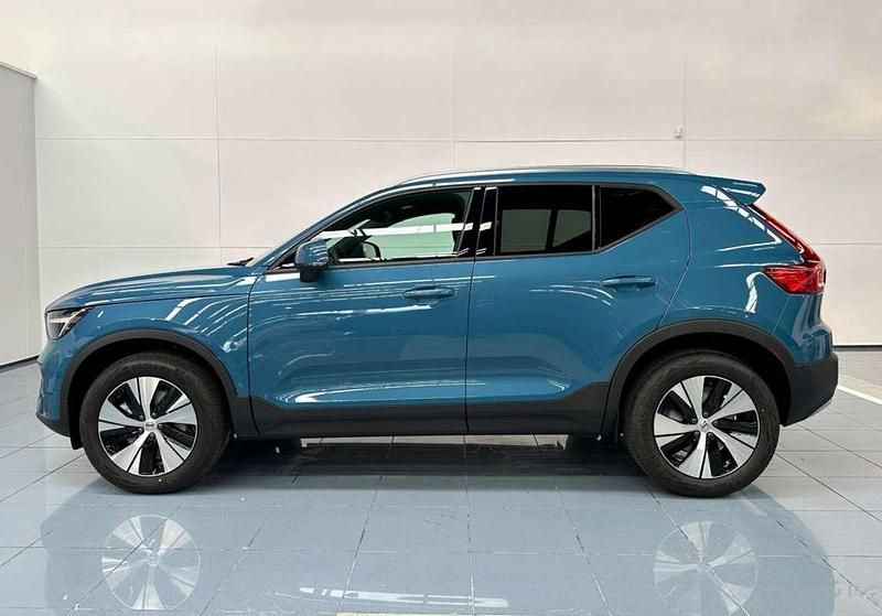 Usado Volvo XC40 Core 129 CV (94 kW) 2025 Azul SUV