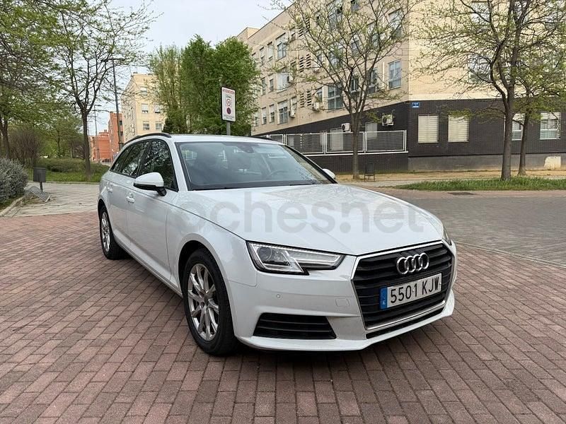 Usado Audi A4 Sport 150 CV (110 kW) 2018 Blanco Familiar