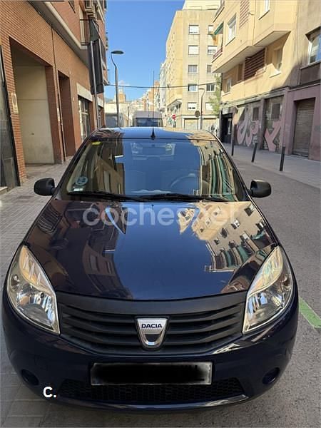 Usado Dacia Sandero Base 75 HP (55 kW) 2010 Azul Sedan