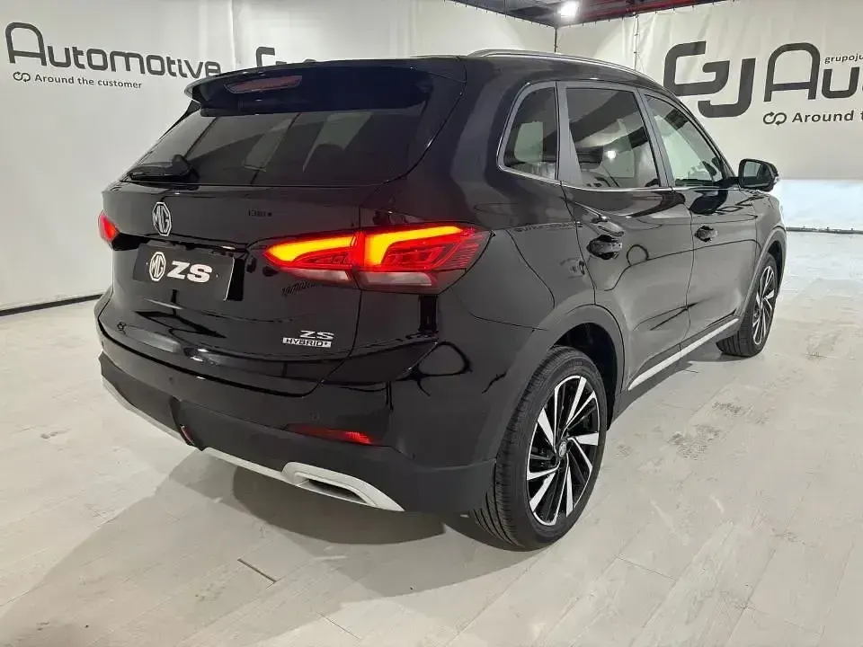 Nuevo MG ZS Luxury 111 CV (81 kW) 2025 Otro Berlina