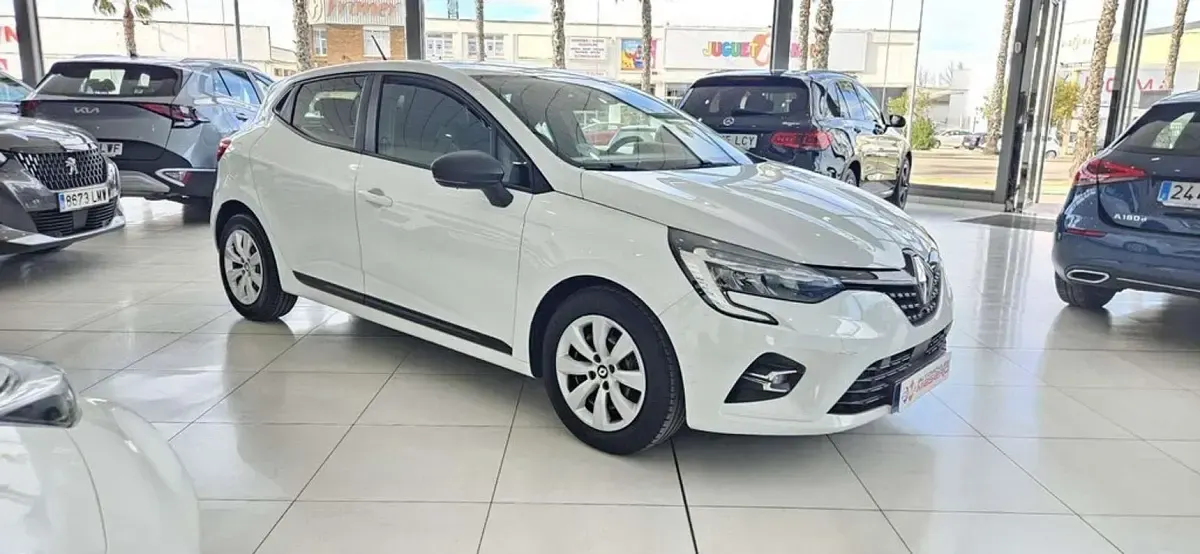 Usado Renault Clio Business 67 CV (49 kW) 2021 Blanco Utilitario