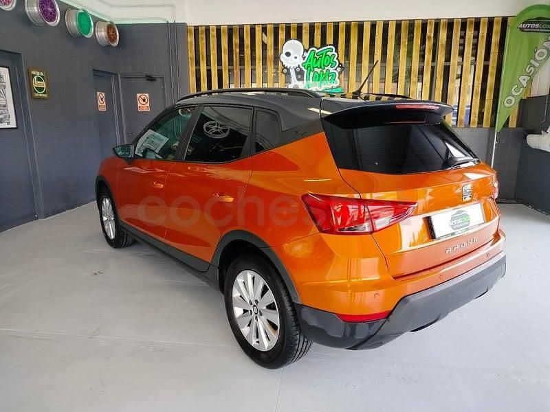 Usado Seat Arona Ecomotive 95 CV (69 kW) 2019 Naranja SUV