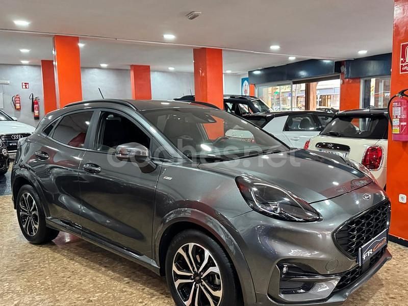 Gris / plata Usado 2022 Ford Puma ST-Line SUV | 21.490 € (Un poco caro) - Imagen 1/4