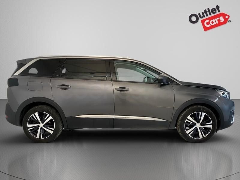 Usado Peugeot 5008 Allure 130 CV (95 kW) 2019 Gris / plata SUV