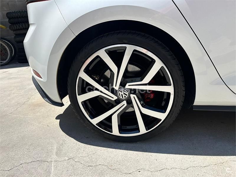 Usado VW Golf VII GTI 230 CV (169 kW) 2018 Blanco Berlina