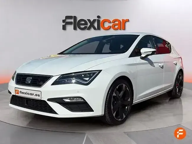 Usado Seat Leon FR 130 CV (95 kW) 2018 Blanco Berlina