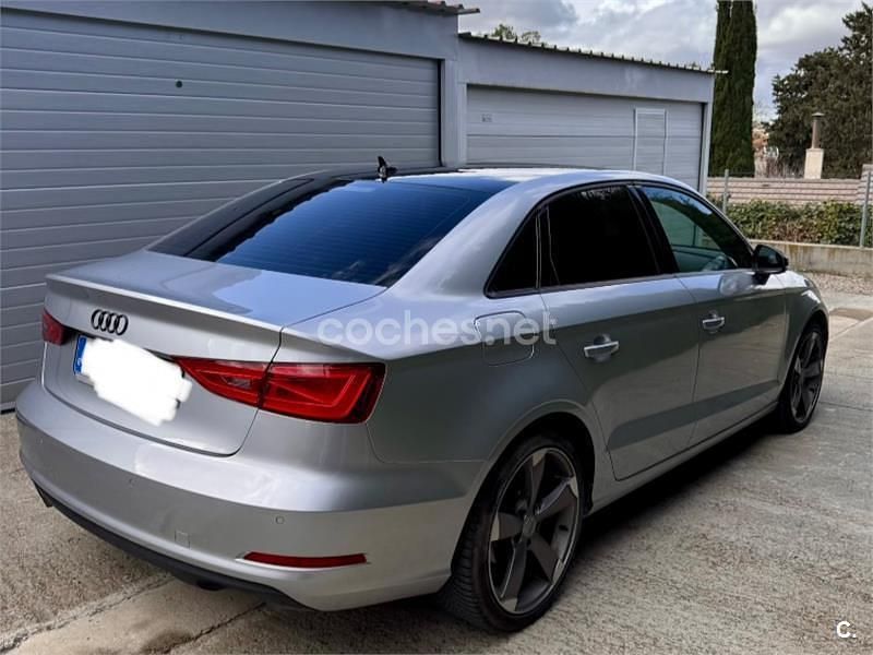 Usado Audi A3 Ambition 150 CV (110 kW) 2015 Gris / plata Berlina