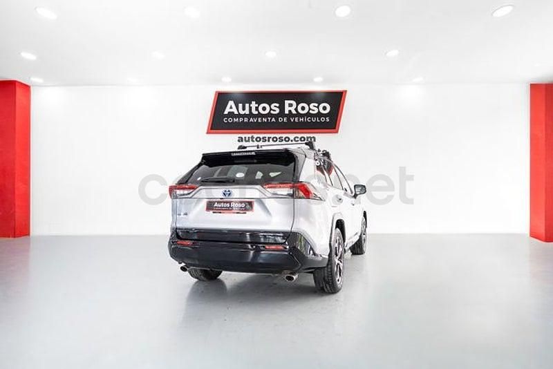 Usado Toyota RAV4 Hybrid Plus 306 CV (225 kW) 2021 Gris / plata SUV