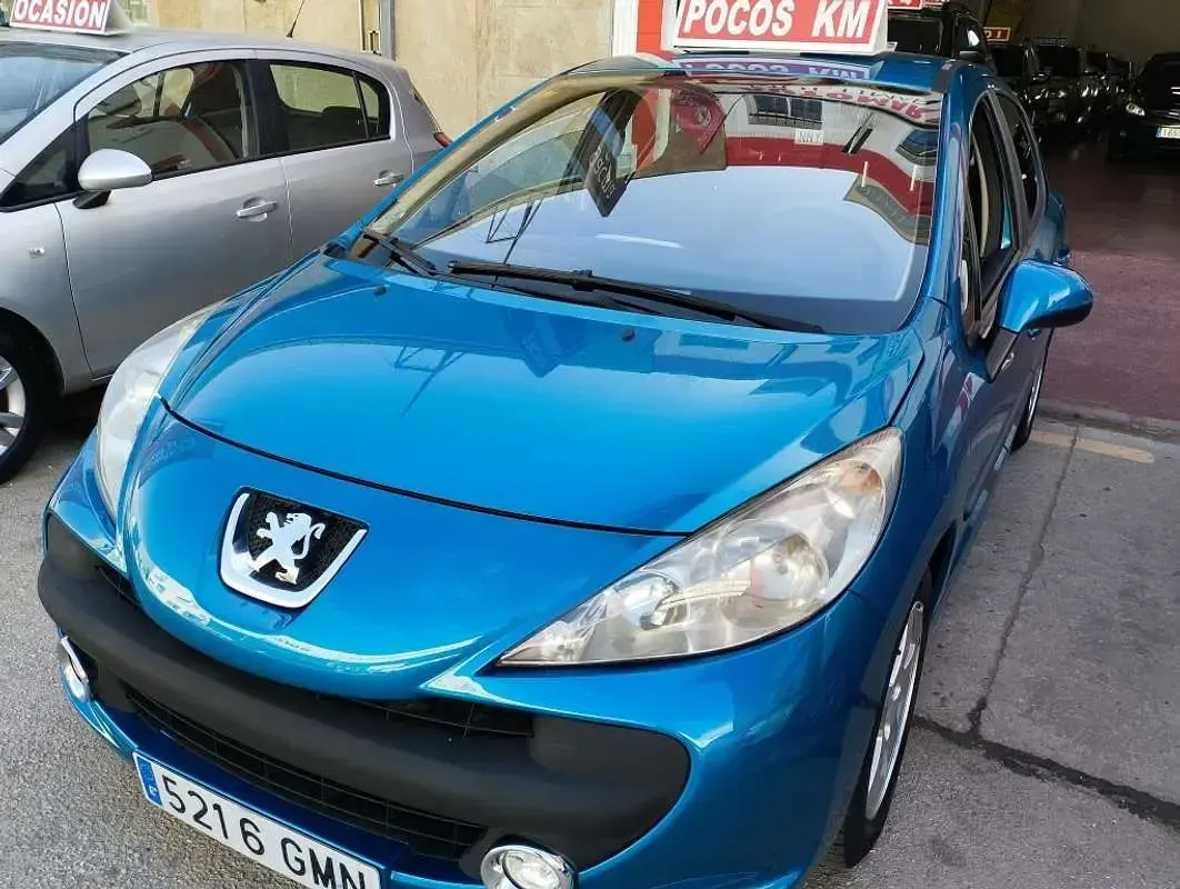 Usado Peugeot 207 95 CV (69 kW) 2009 Azul Utilitario
