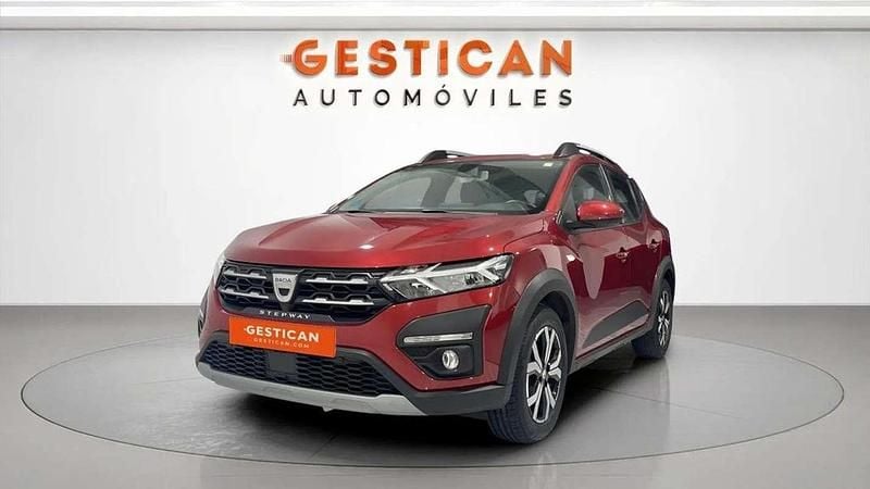 Rojo Usado 2021 Dacia Sandero Essentiel Utilitario | 11.990 € (Precio justo) - Imagen 1/3