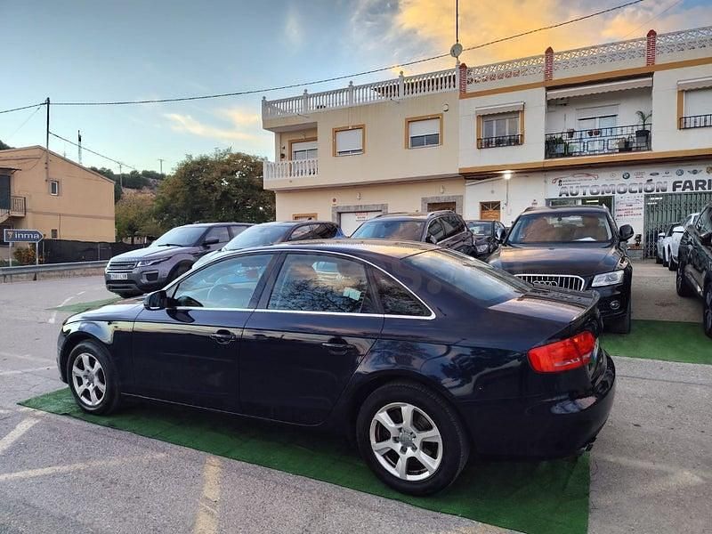 Usado Audi A4 143 CV (105 kW) 2009 Azul Berlina