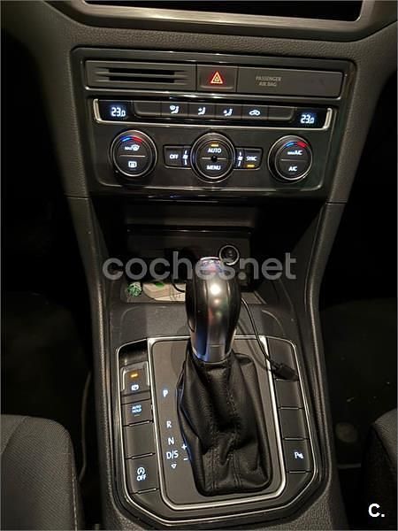 Usado VW Golf Sportsvan Advance 150 CV (110 kW) 2019 Gris / plata Monovolumen