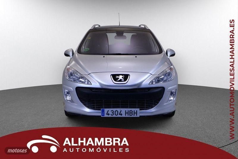 Usado Peugeot 308 SW Active 156 CV (114 kW) 2011 Gris / plata Familiar