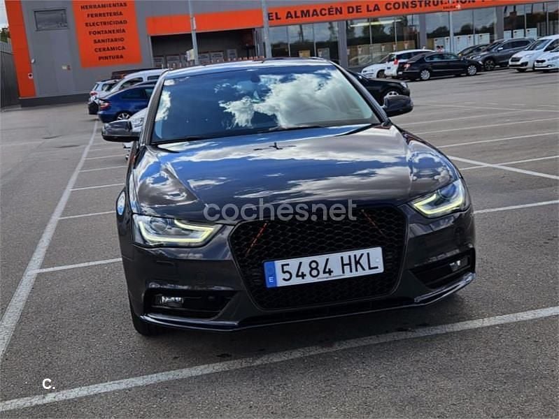 Usado Audi A4 Premium 143 CV (105 kW) 2012 Negro Berlina