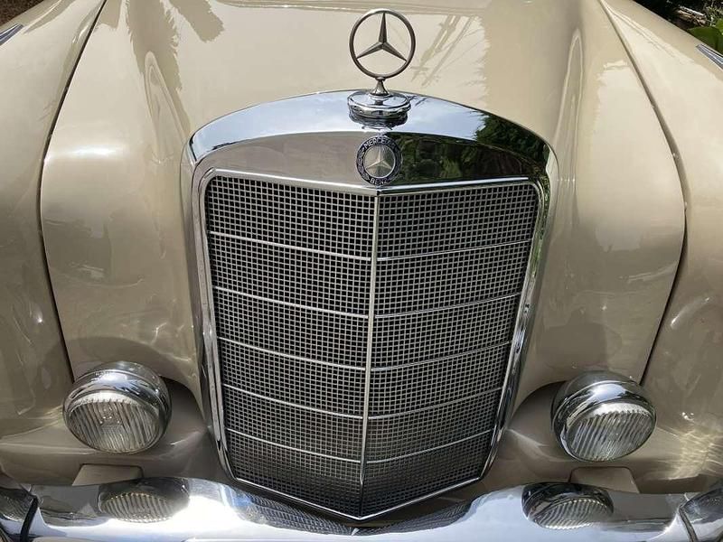 Occasion Mercedes 220 105 PK (77 kW) 1963 Beige Cabriolet