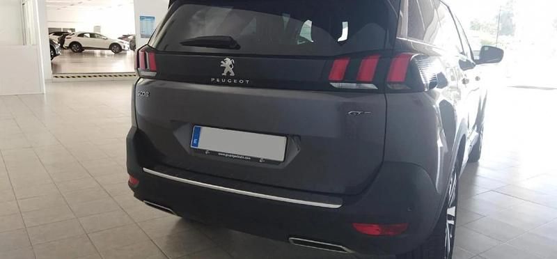 Usado Peugeot 5008 GTi 179 CV (131 kW) 2019 Ekl  pintura smart grey SUV