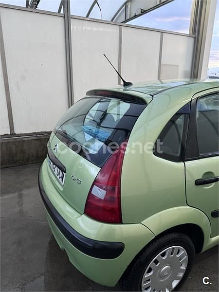 Usado Citroën C3 61 CV (44 kW) 2004 Verde Berlina