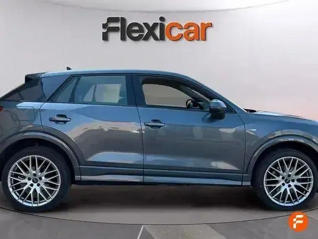Usado Audi Q2 S-Line 150 CV (110 kW) 2024 Gris SUV