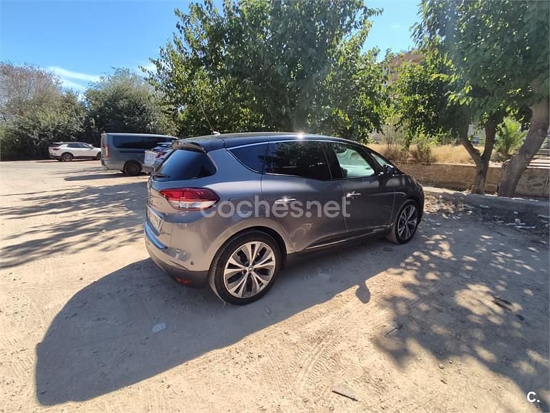 Beige Usado 2018 Renault Scénic IV LIMITED Monovolumen | 19.000 € (Caro) - Imagen 1/4