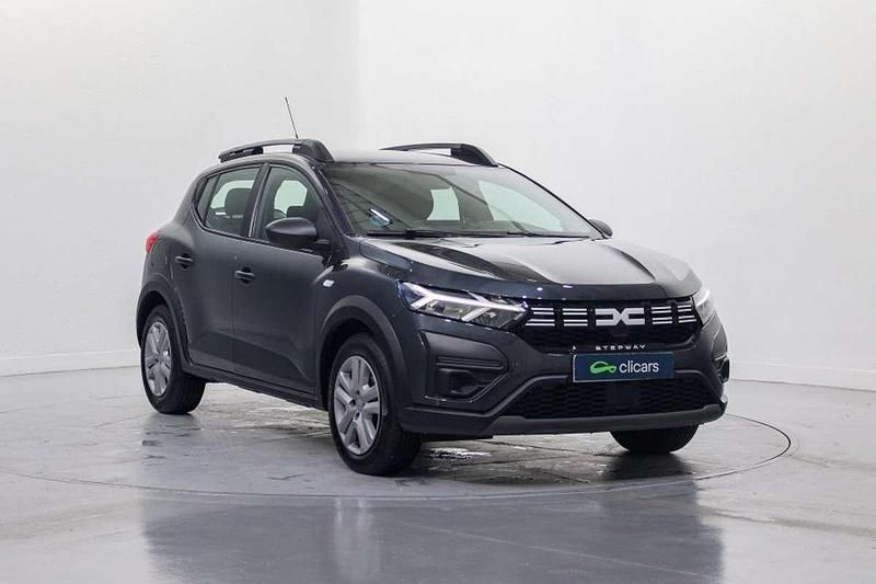 Usado Dacia Sandero Essentiel 91 CV (66 kW) 2023 Blanco Utilitario