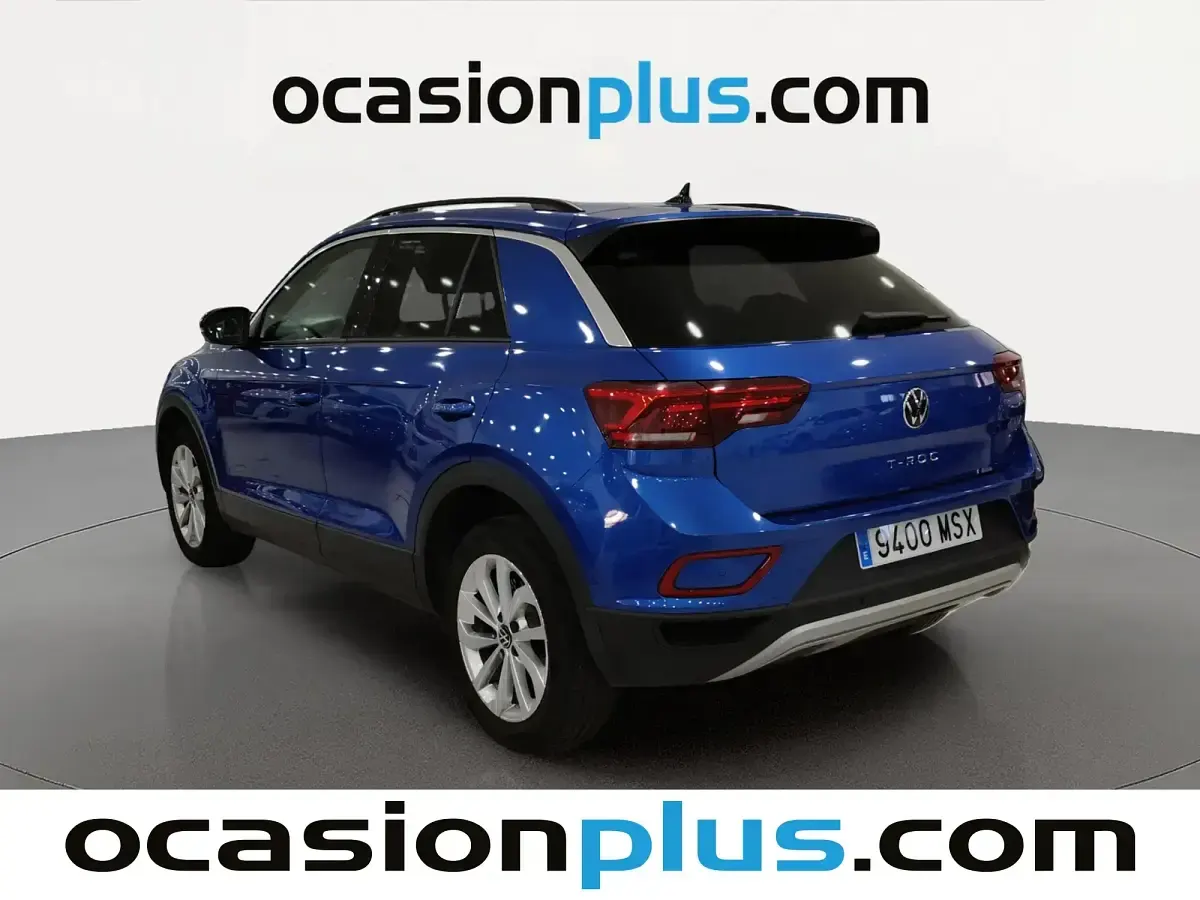 Usado VW T-Roc Life 110 CV (80 kW) 2024 Azul SUV