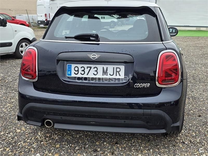 Usado Mini Cooper 136 CV (100 kW) 2023 Negro Utilitario