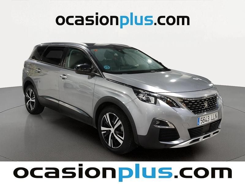 Usado Peugeot 5008 Allure 131 CV (96 kW) 2020 Gris SUV