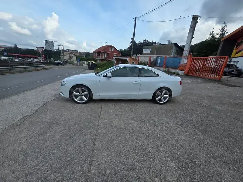 Usado Audi A5 S-Line 170 CV (125 kW) 2012 Blanco Coupe