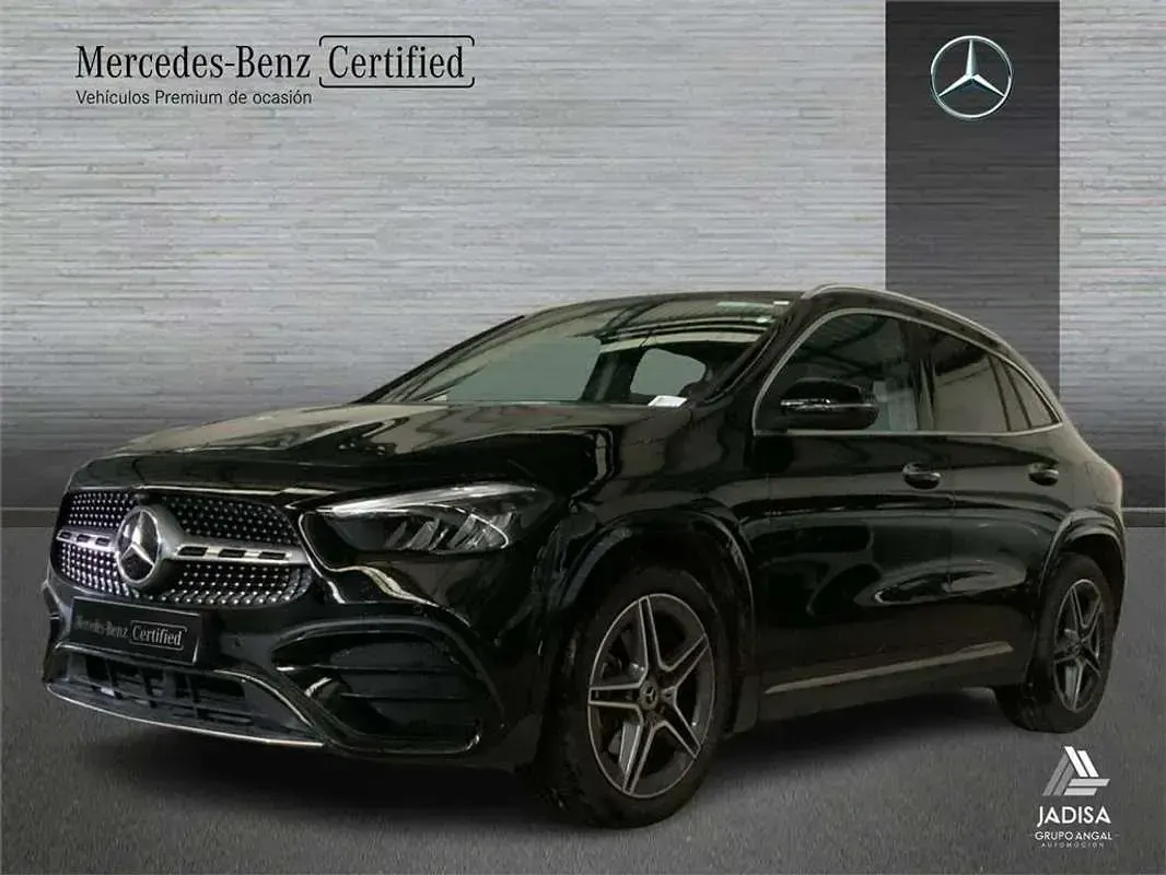 Usado Mercedes GLA200 150 CV (110 kW) 2025 SUV