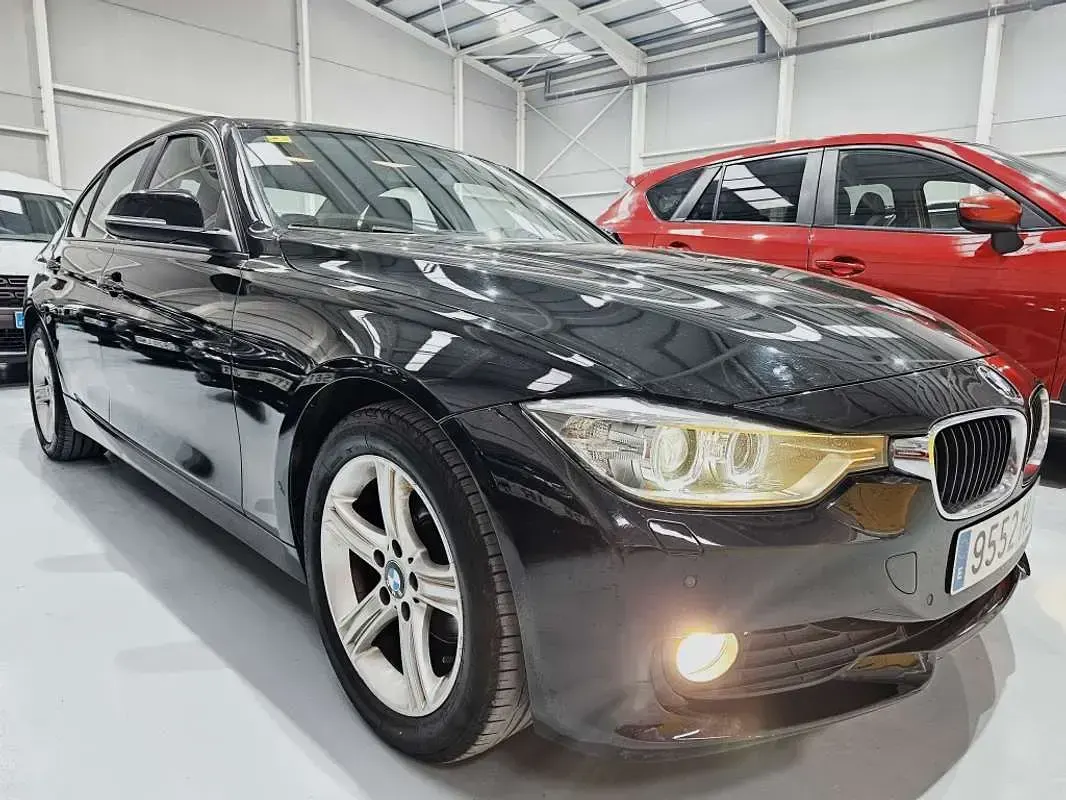 Usado BMW 316 Sport Line 116 CV (85 kW) 2012 Negro Berlina
