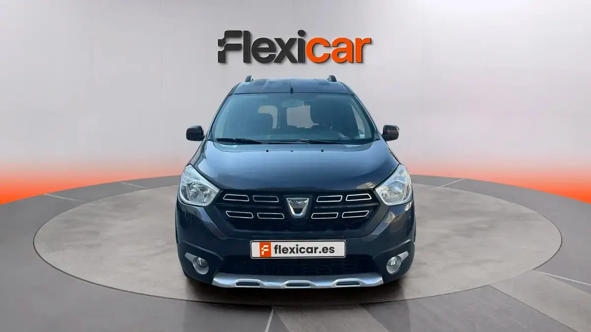 Usado Dacia Dokker Essentiel 95 CV (69 kW) 2019 Negro Monovolumen