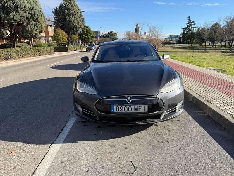 Usado Tesla Model S RWD 309 kW (421 CV) 2015 Negro Utilitario
