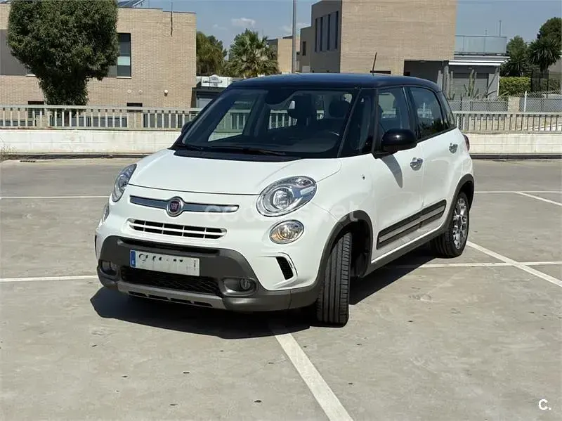 Usado Fiat 500L Trekking 120 CV (88 kW) 2018 Blanco Monovolumen