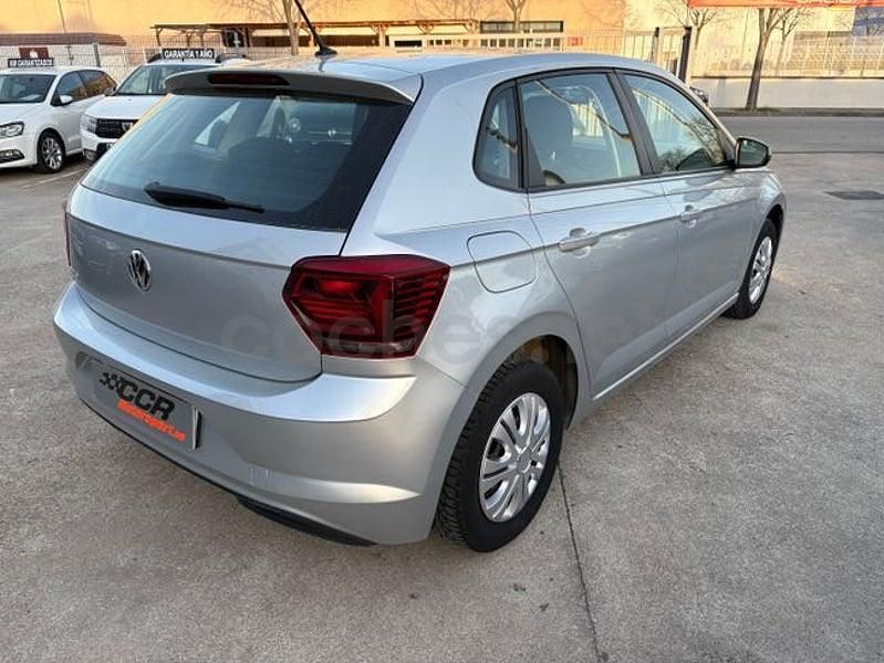 Usado VW Polo Advance 80 CV (58 kW) 2019 Gris / plata Utilitario