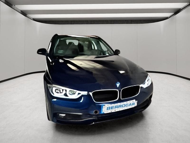 Usado BMW 318 150 CV (110 kW) 2018 Azul Familiar