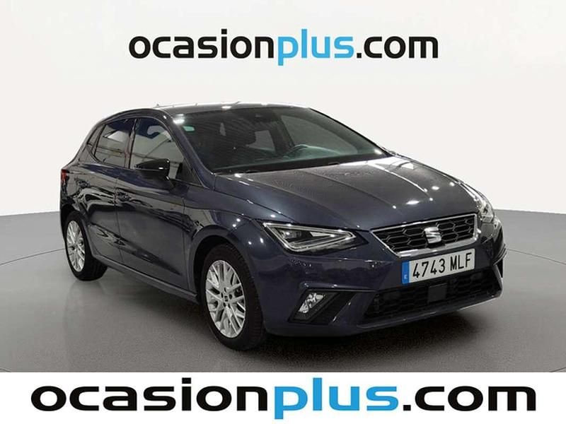Usado Seat Ibiza FR 110 CV (80 kW) 2023 Gris Utilitario