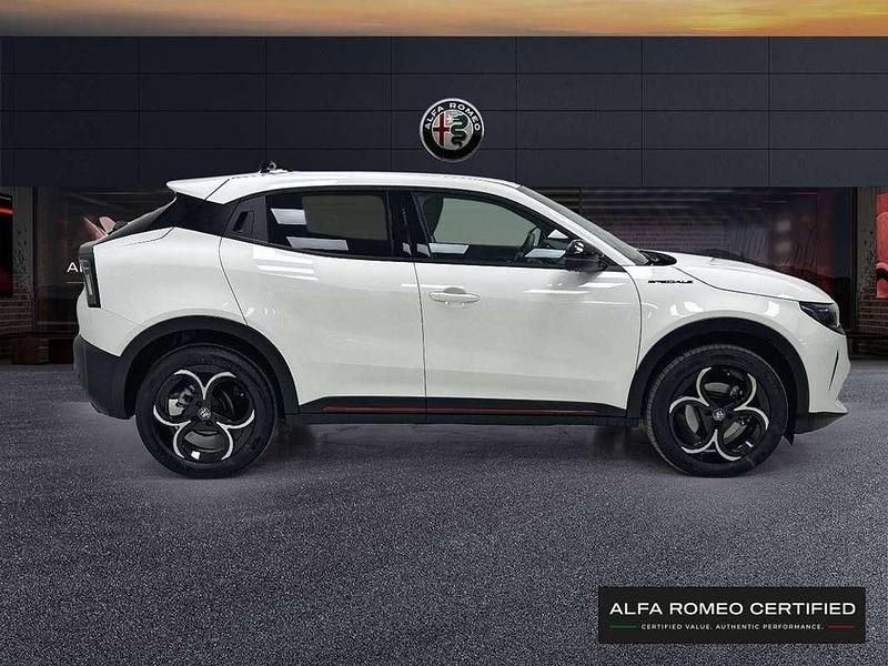 Usado Alfa Romeo Junior Edizione Speciale 137 CV (100 kW) 2024 Blanco SUV