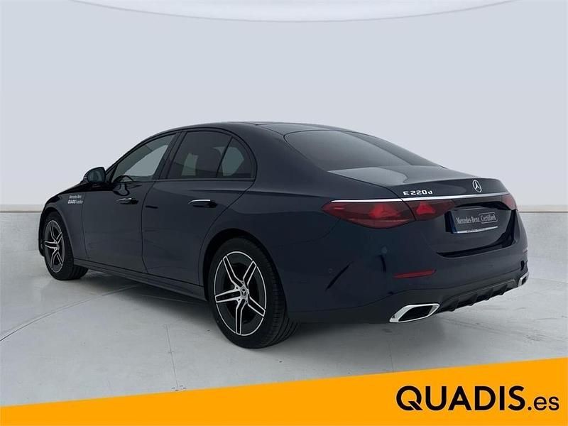 Nuevo Mercedes E220 197 CV (144 kW) 2025 Azul Berlina