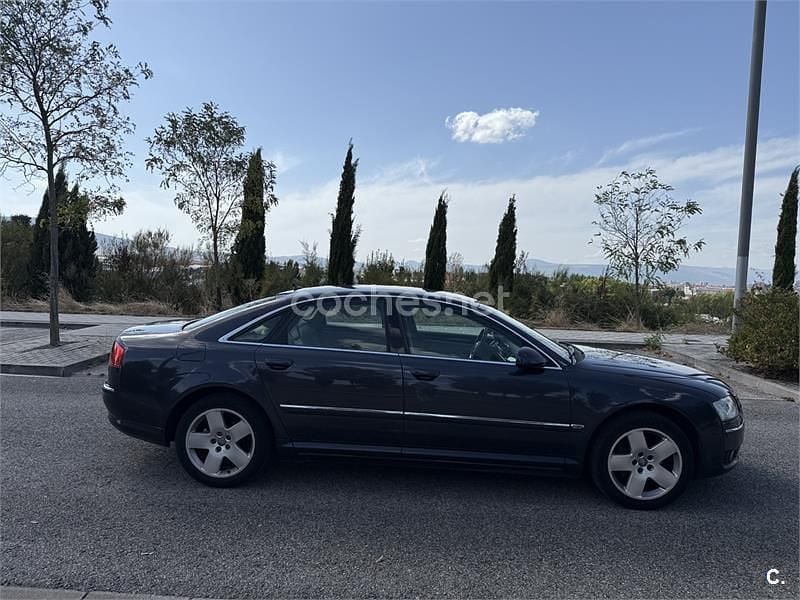 Usado Audi A8 233 CV (171 kW) 2006 Gris / plata Berlina