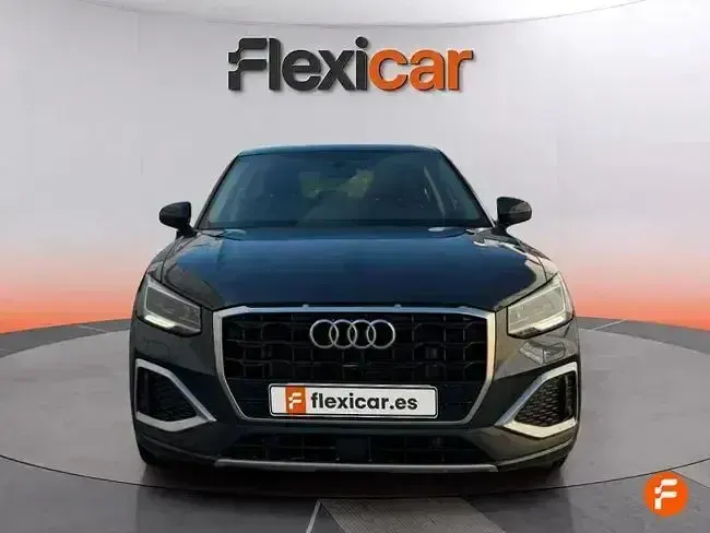 Usado Audi Q2 110 CV (80 kW) 2022 Gris SUV