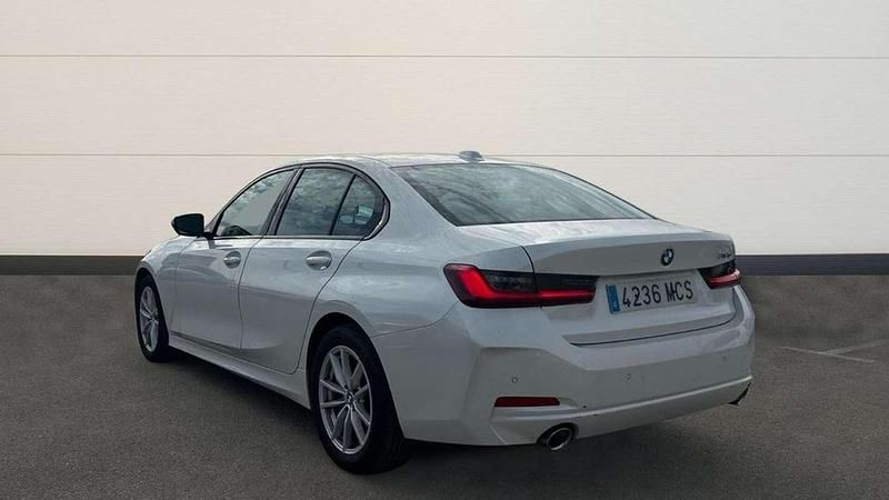 Usado BMW 318 Comfort Edition 151 CV (111 kW) 2022 Blanco Berlina