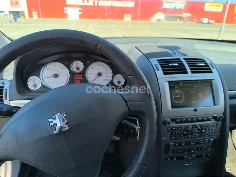 Usado Peugeot 407 Sport 136 CV (100 kW) 2007 Verde Berlina