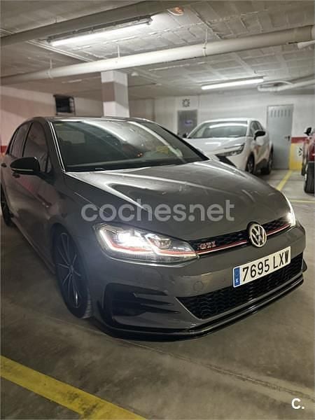 Usado VW Golf VII GTI 290 CV (213 kW) 2019 Gris / plata Berlina