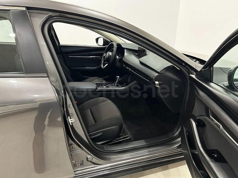 Usado Mazda 3 Prime-Line 140 CV (102 kW) 2025 Gris / plata Berlina