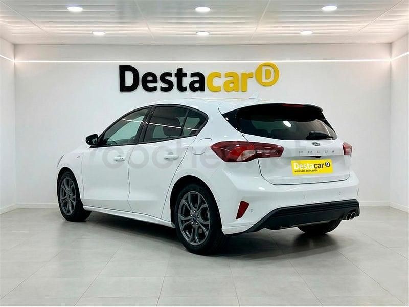 Usado Ford Focus ST-Line 125 CV (91 kW) 2022 Blanco Berlina