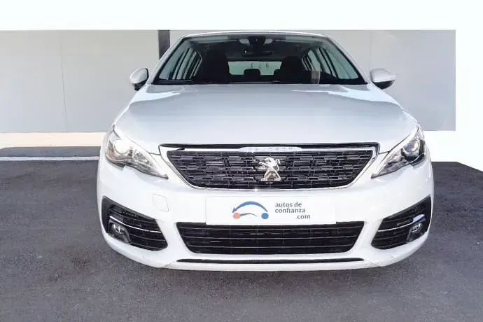 Usado Peugeot 308 Active 130 CV (95 kW) 2022