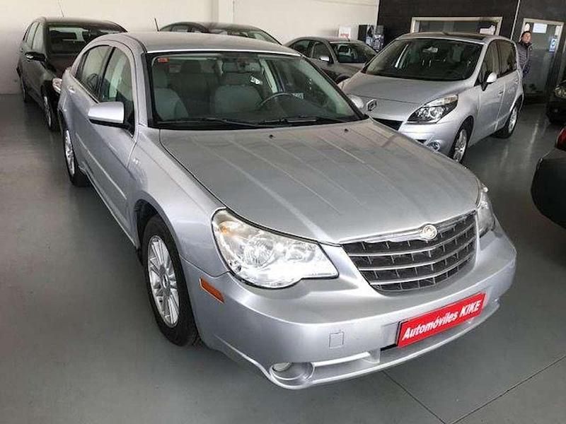 Usado Chrysler Sebring 140 CV (102 kW) 2007 Gris Berlina
