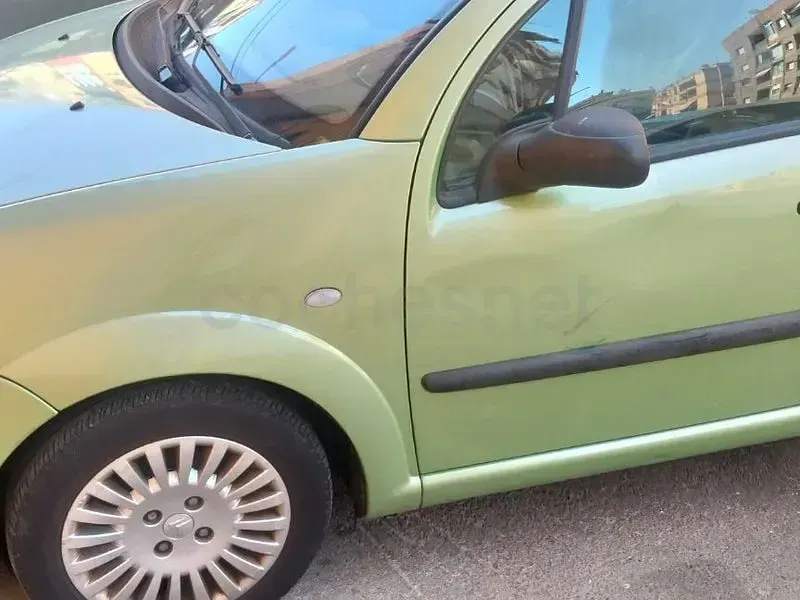 Usado Citroën C3 Exclusive 92 CV (67 kW) 2005 Verde Berlina