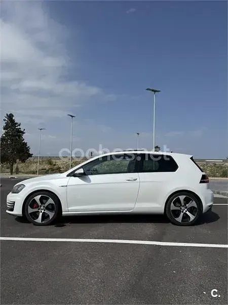 Usado VW Golf VII GTI 220 CV (161 kW) 2013 Blanco Berlina