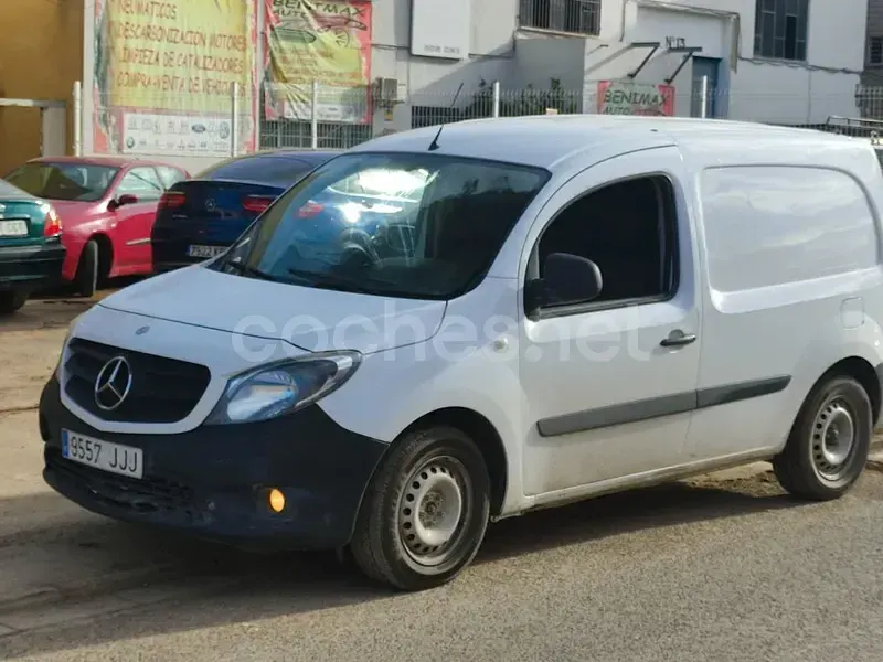 Usado Mercedes Citan 109 90 CV (66 kW) 2015 Blanco Monovolumen